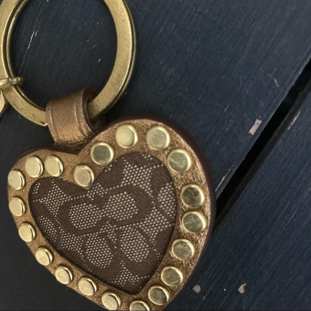 Coach Gold and Brown Heart Key Holder - Picture 2 of 6